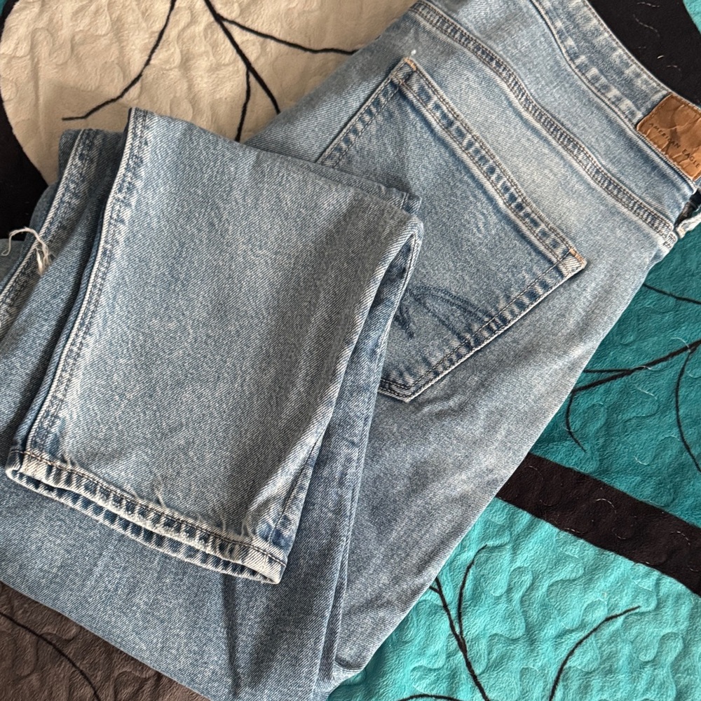 American Eagle Outfitters Light Blue Straight Leg Jeans
